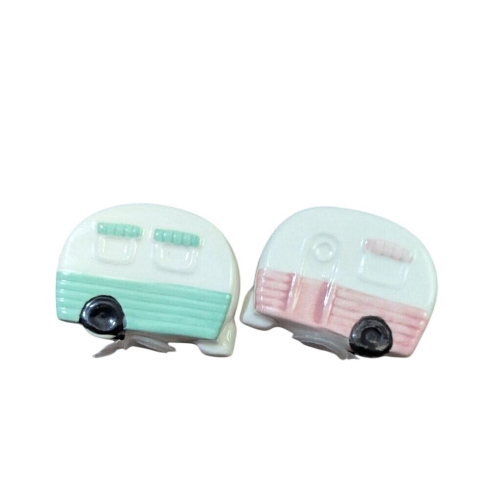 Vintage Retro Ceramic Camper Salt and Pepper Shakers Pink and Mint Green Set